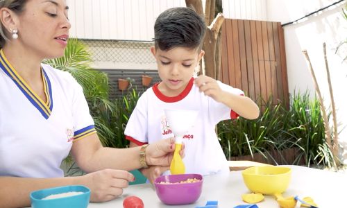 Brincadeira Bexiga Sensorial