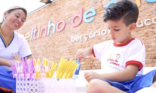 Brincar com pregadores