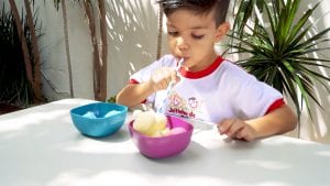 Brincando com Canudo